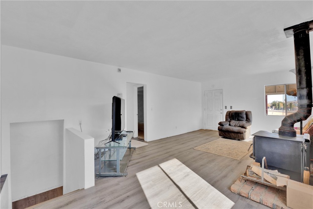 6022 Arrowhead Lake Road Property Photo 8