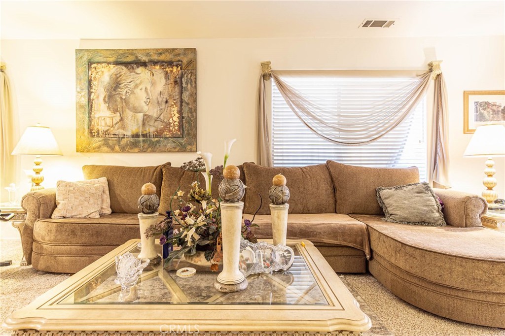 19046 Stoddard Way Property Photo 4