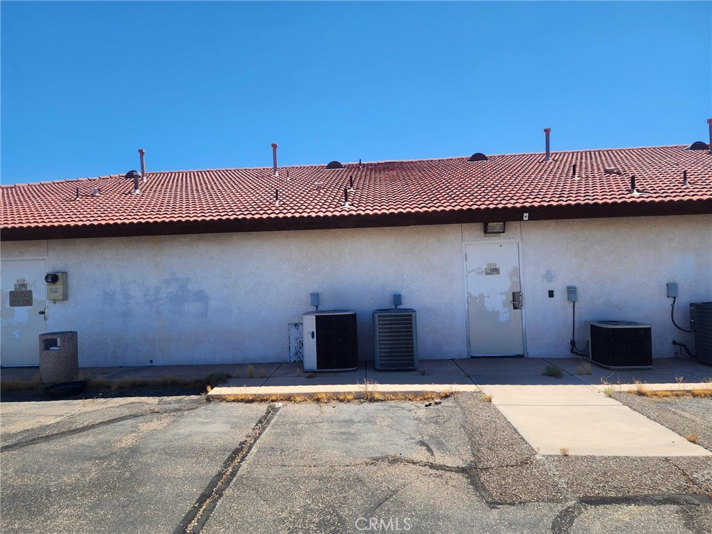 1300 Bailey Avenue Property Photo 3