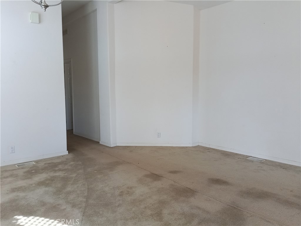 36724 Indian Wells Road Property Photo 6