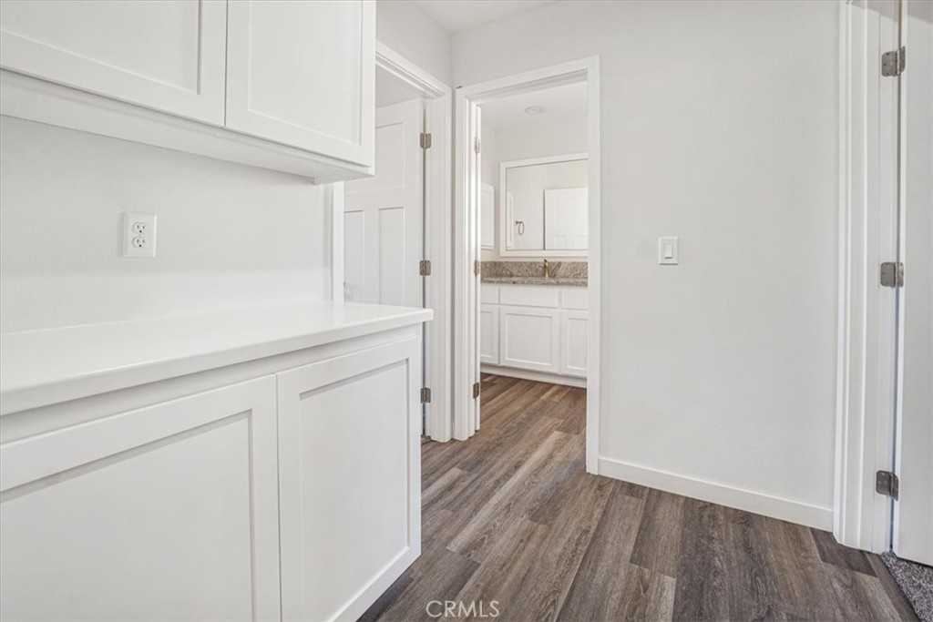 8027 Paisley Avenue Property Photo 18