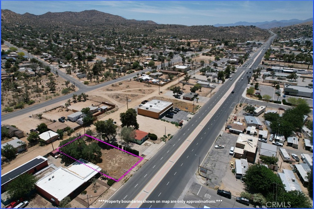 55601 29 Palms Property Photo 8