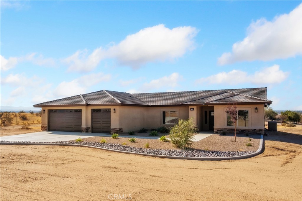 11228 Mockingbird Property Photo 3