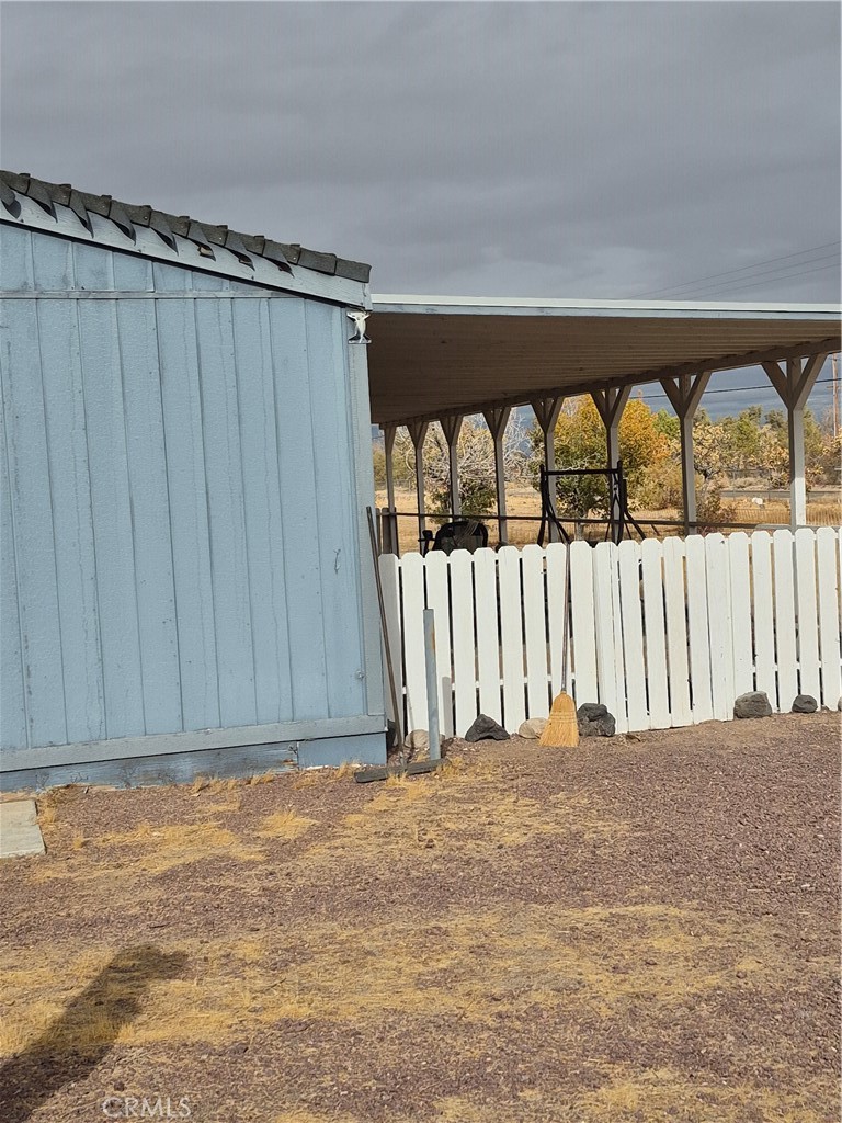35946 Newberry Road Property Photo 2