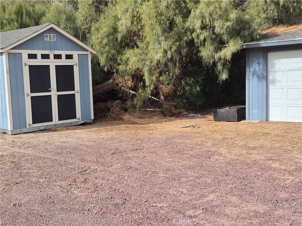 35946 Newberry Road Property Photo 4