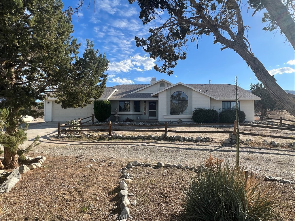 9672 Evergreen Road Property Photo 1