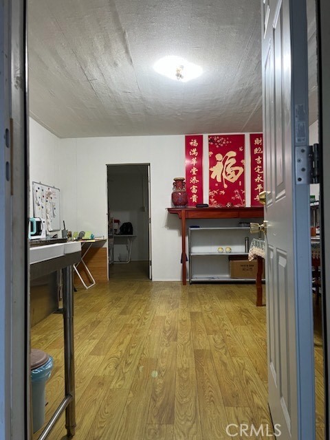 1208 W Victoria Street Property Photo 6
