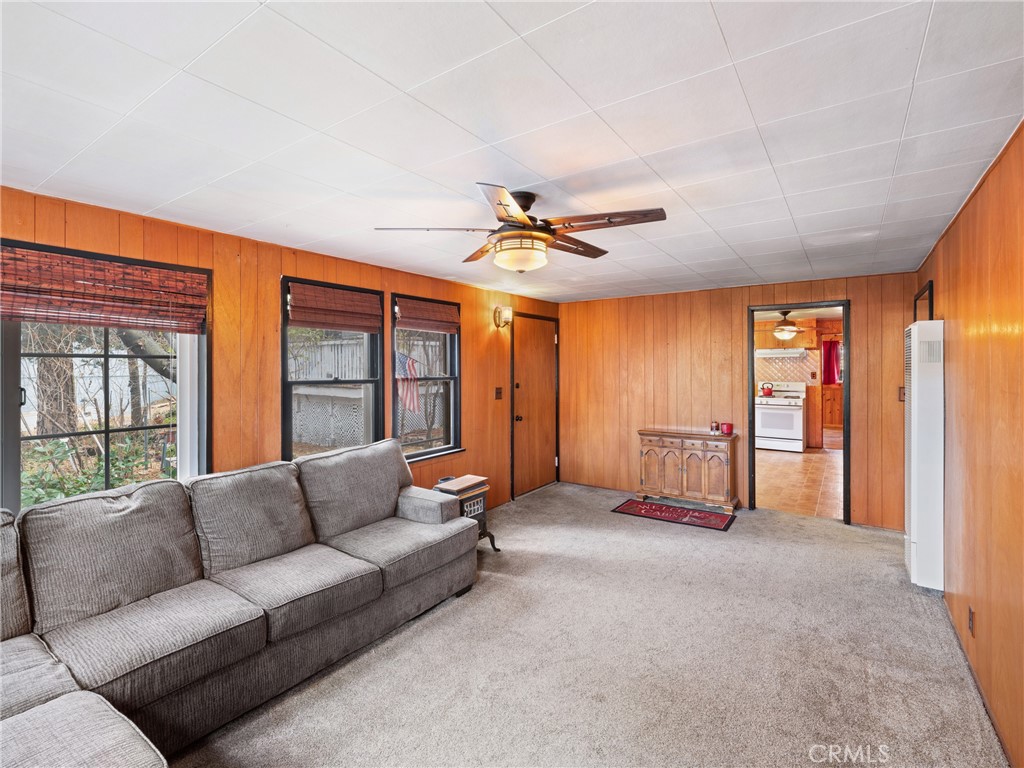 22835 Waters Drive Property Photo 5