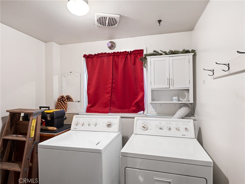 22835 Waters Drive Property Photo 12
