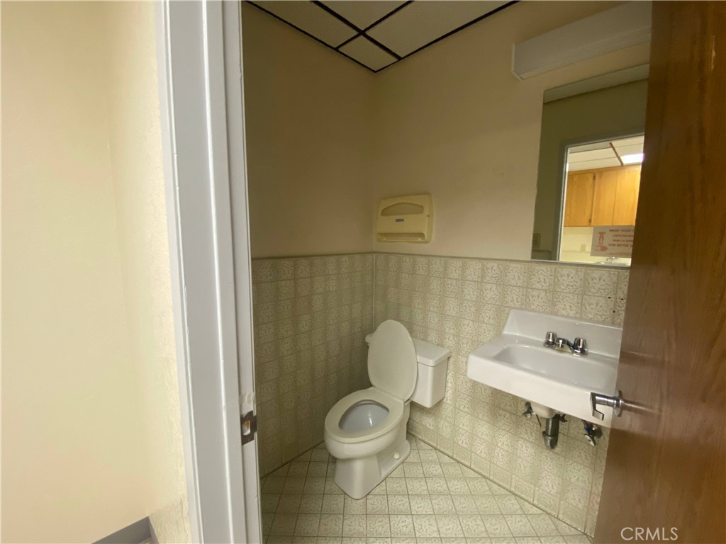 17450 Main Street H Property Photo 7