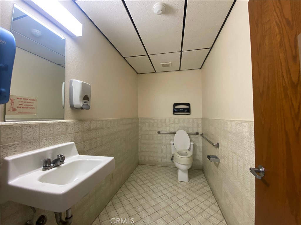 17450 Main Street H Property Photo 12