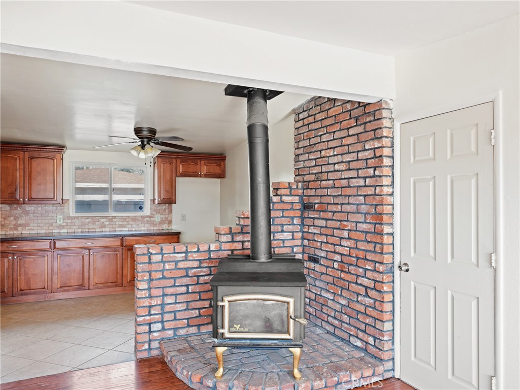 25642 Weaver Road Property Photo 6