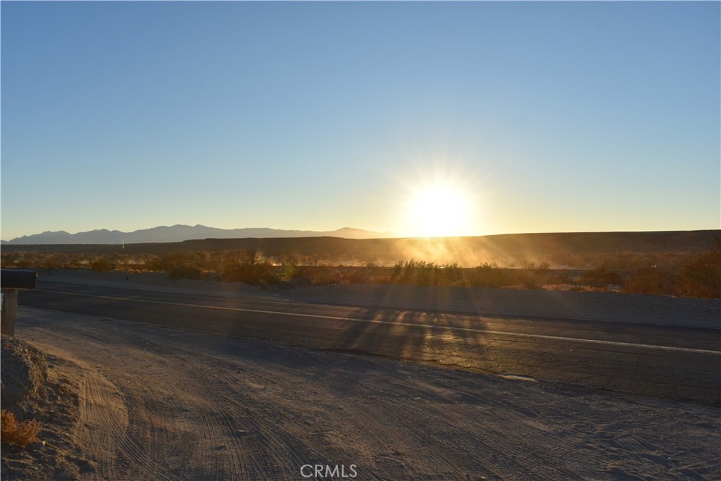 0 National Trails Highway Property Photo 3
