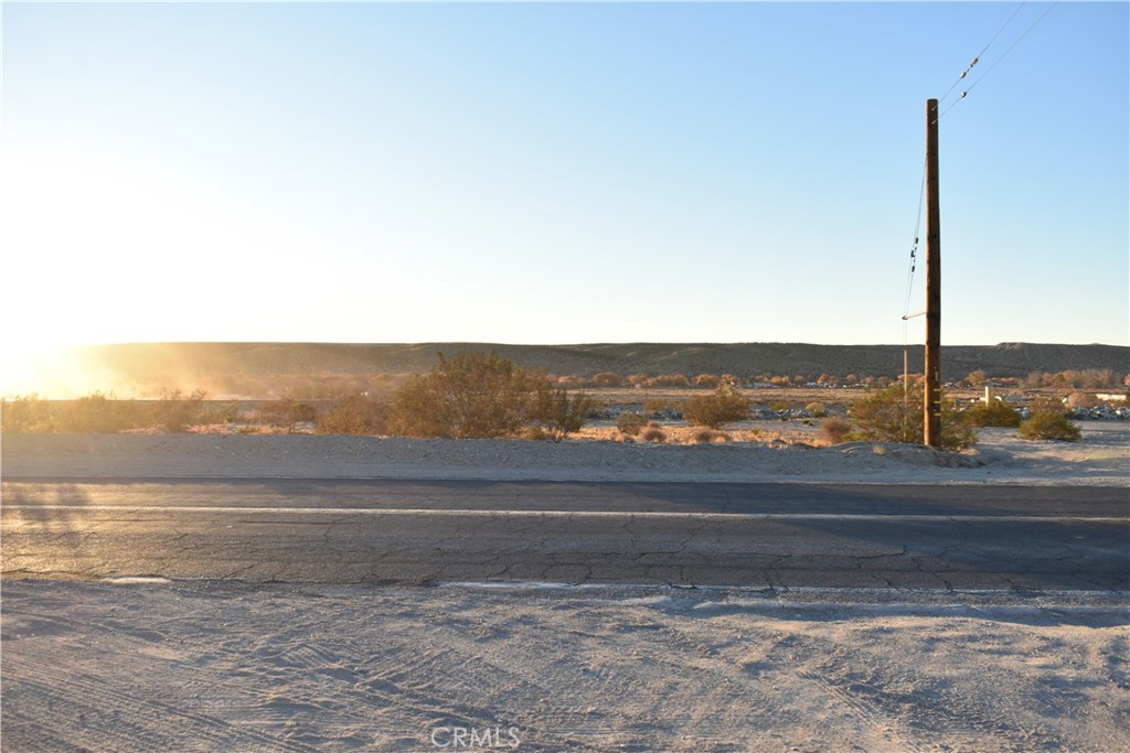 0 National Trails Highway Property Photo 7
