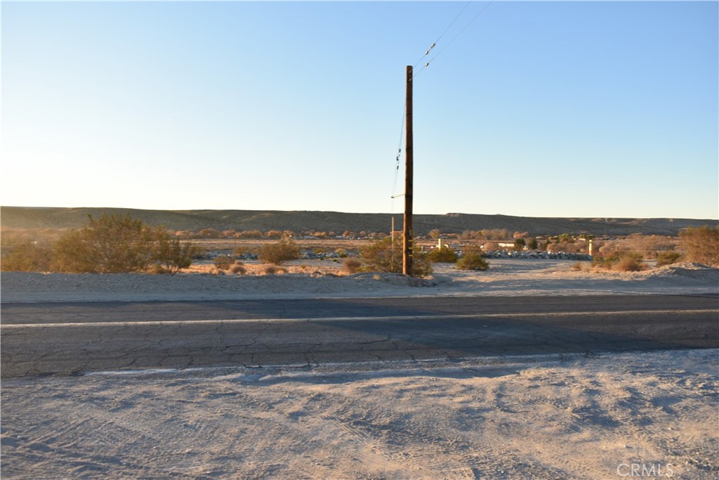 0 National Trails Highway Property Photo 8