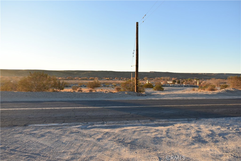 0 National Trails Highway Property Photo 8