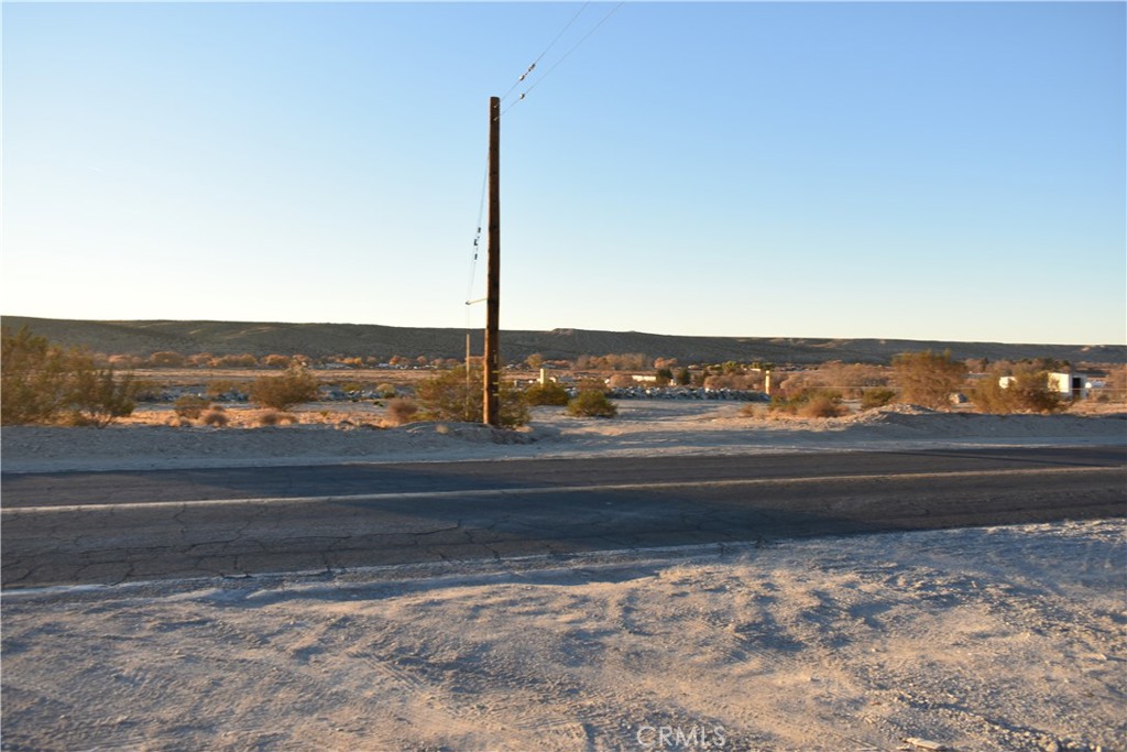 0 National Trails Highway Property Photo 9