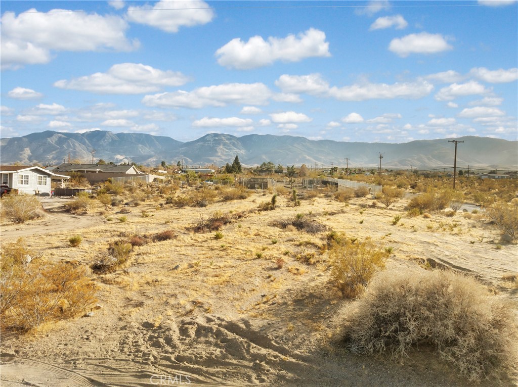 721 Zircon Road Property Photo 7