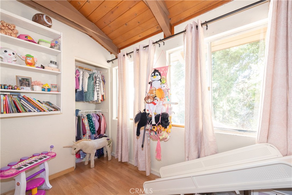 23354 Crest Forest Drive Property Photo 14