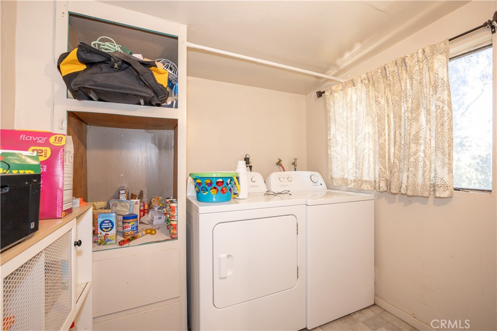 23354 Crest Forest Drive Property Photo 16
