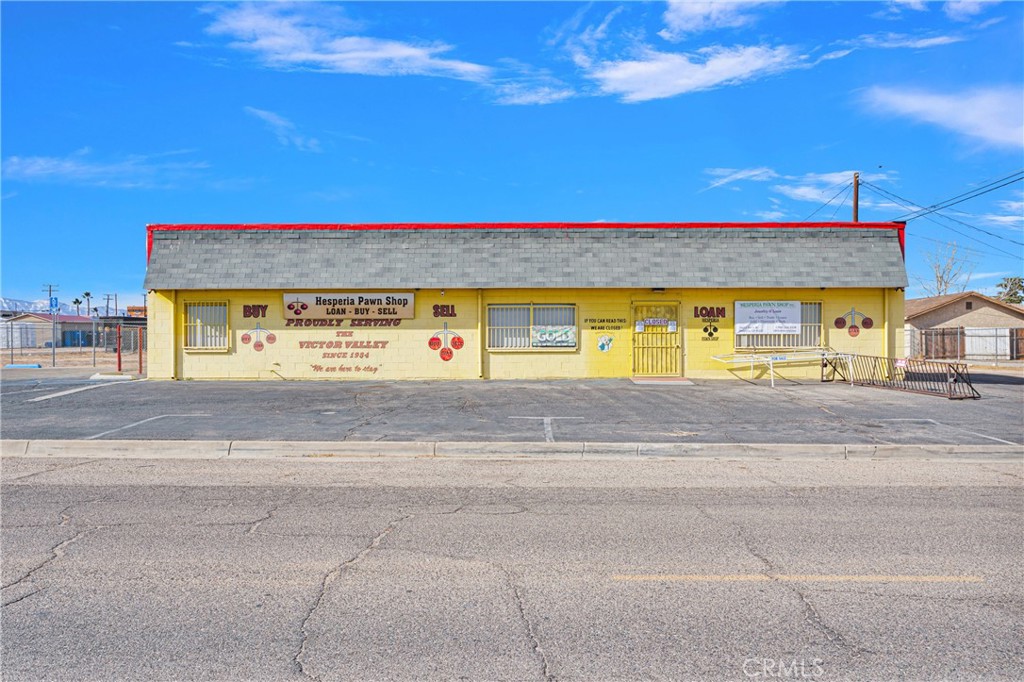 16412 Yucca Street Property Photo 2