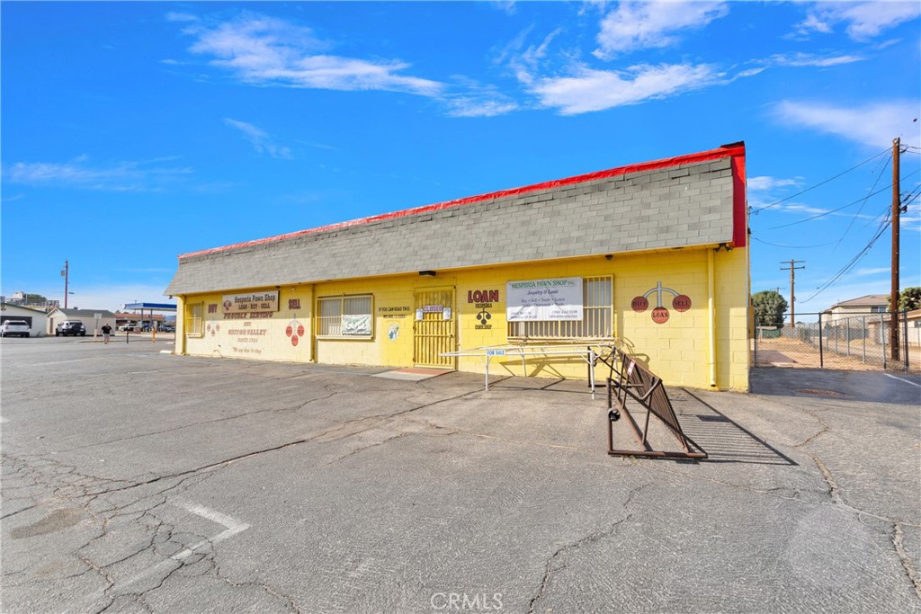16412 Yucca Street Property Photo 7