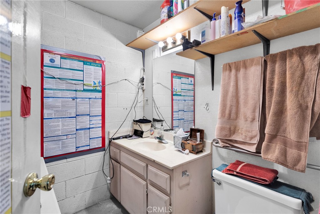 16412 Yucca Street Property Photo 25