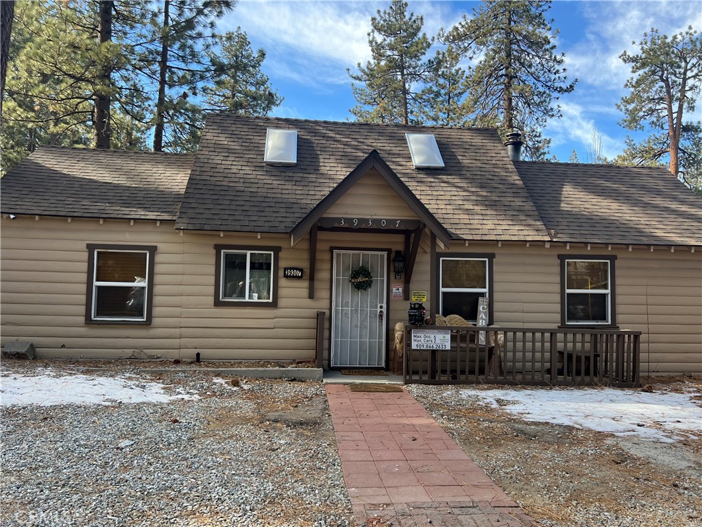 39307 Lark Road Property Photo 2