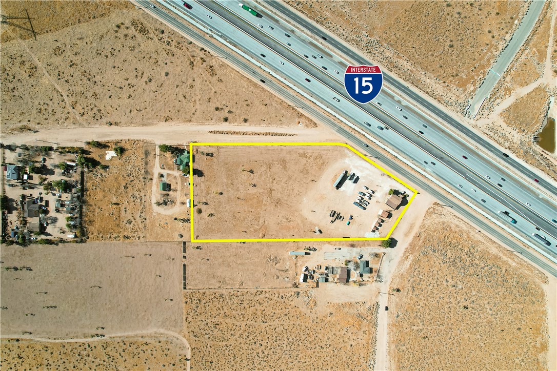 10795 Mariposa Road Property Photo 2