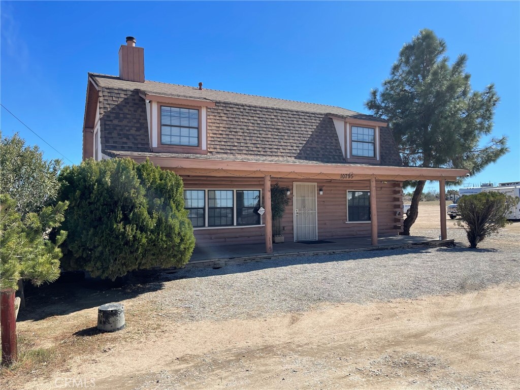 10795 Mariposa Road Property Photo 5