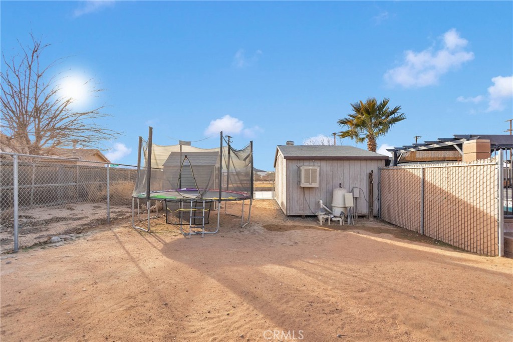 22523 South Road Property Photo 28