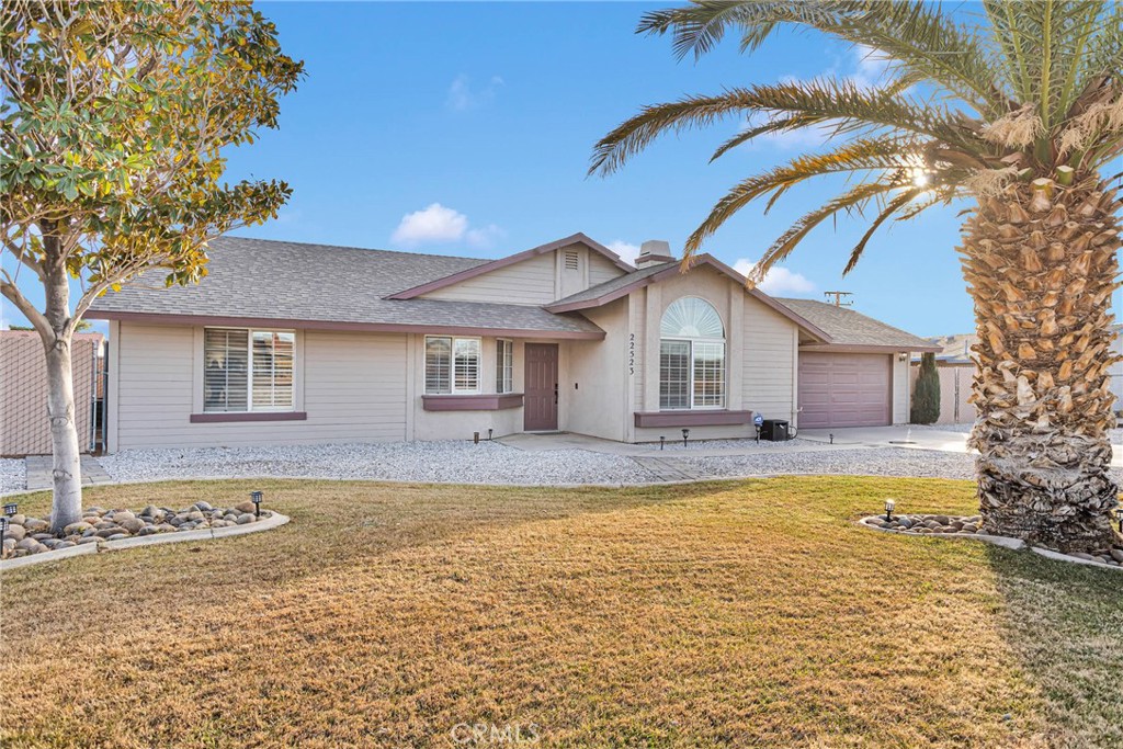 22523 South Road Property Photo 36