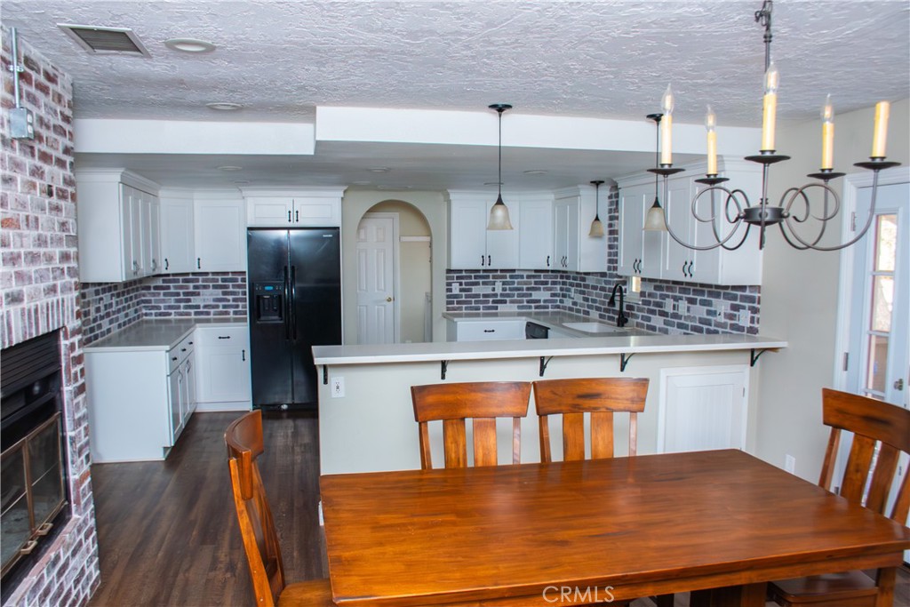 6591 Sundown Drive Property Photo 6