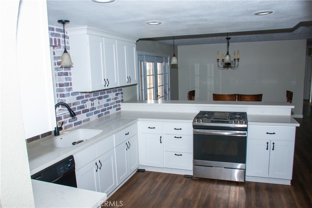 6591 Sundown Drive Property Photo 8