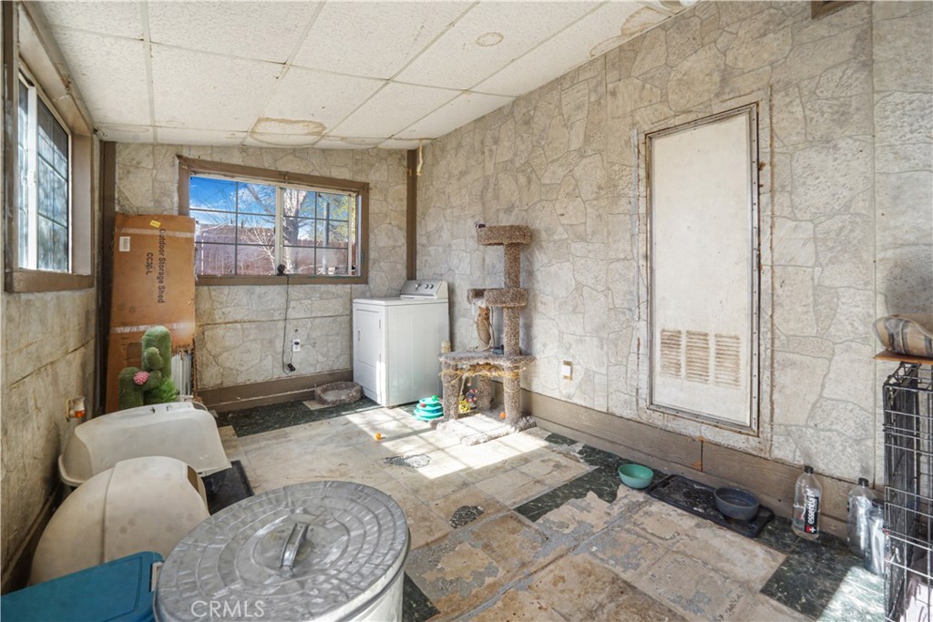 19040 Dennis Street Property Photo 31