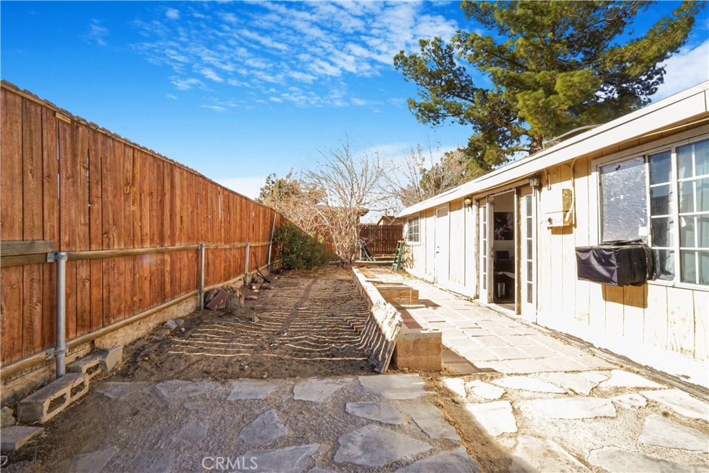 19040 Dennis Street Property Photo 33