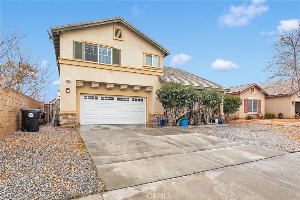 13593 Boulder Lane Property Photo 4