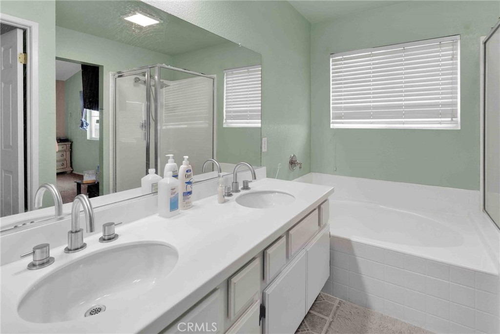 13593 Boulder Lane Property Photo 29