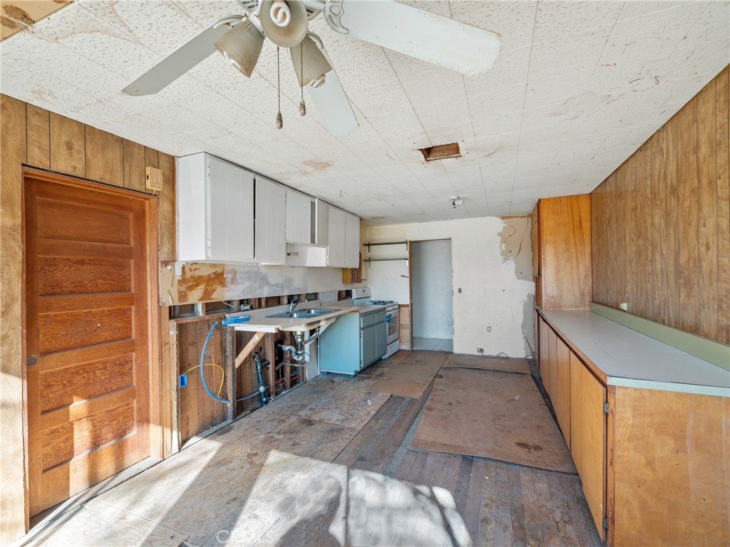 21420 Omor Drive Property Photo 14
