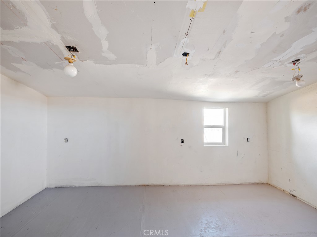 21420 Omor Drive Property Photo 17