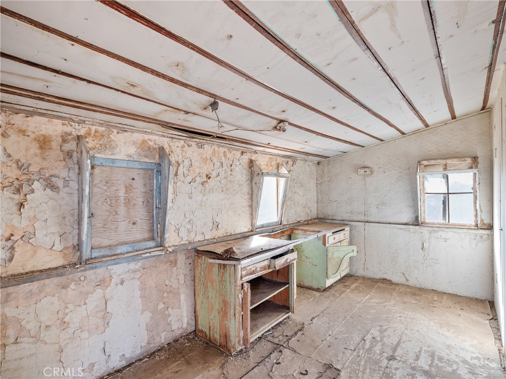 21420 Omor Drive Property Photo 25
