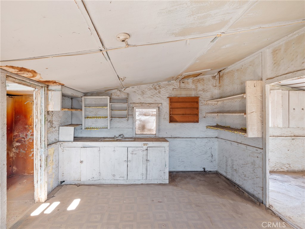 21420 Omor Drive Property Photo 27