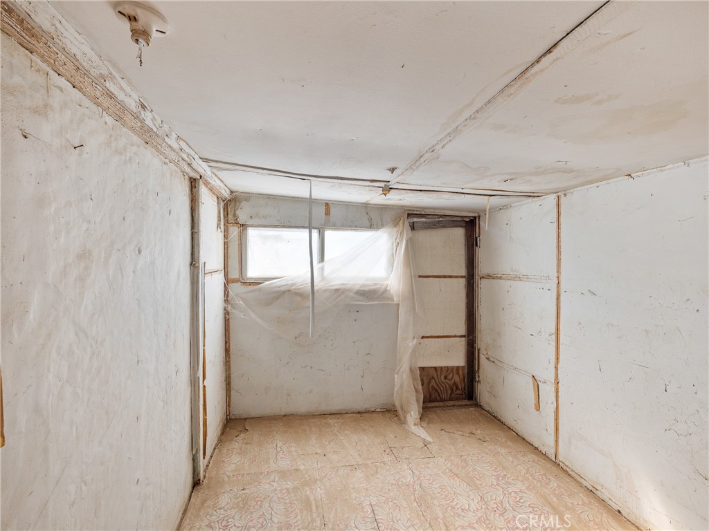 21420 Omor Drive Property Photo 28