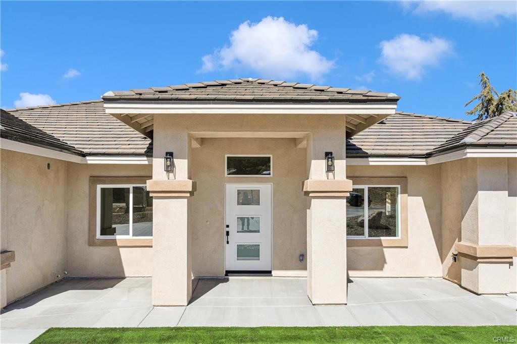 18554 Temecula Avenue Property Photo 2