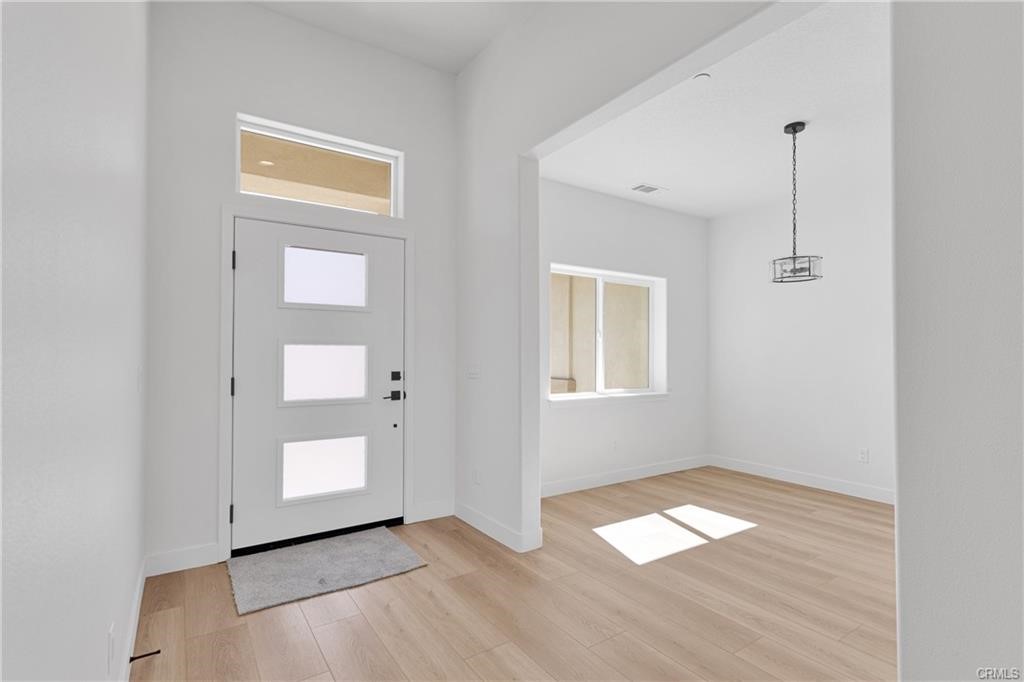18554 Temecula Avenue Property Photo 3