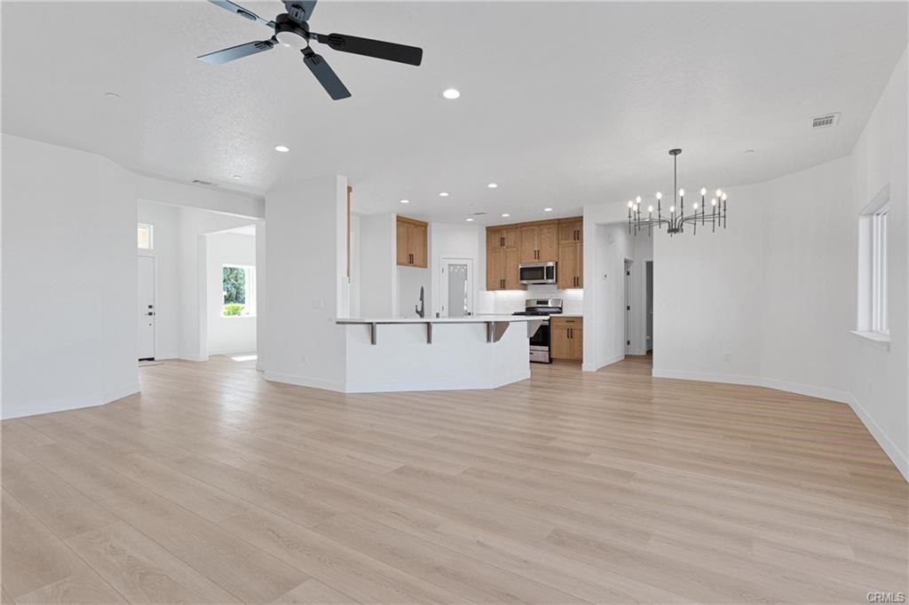 18554 Temecula Avenue Property Photo 8