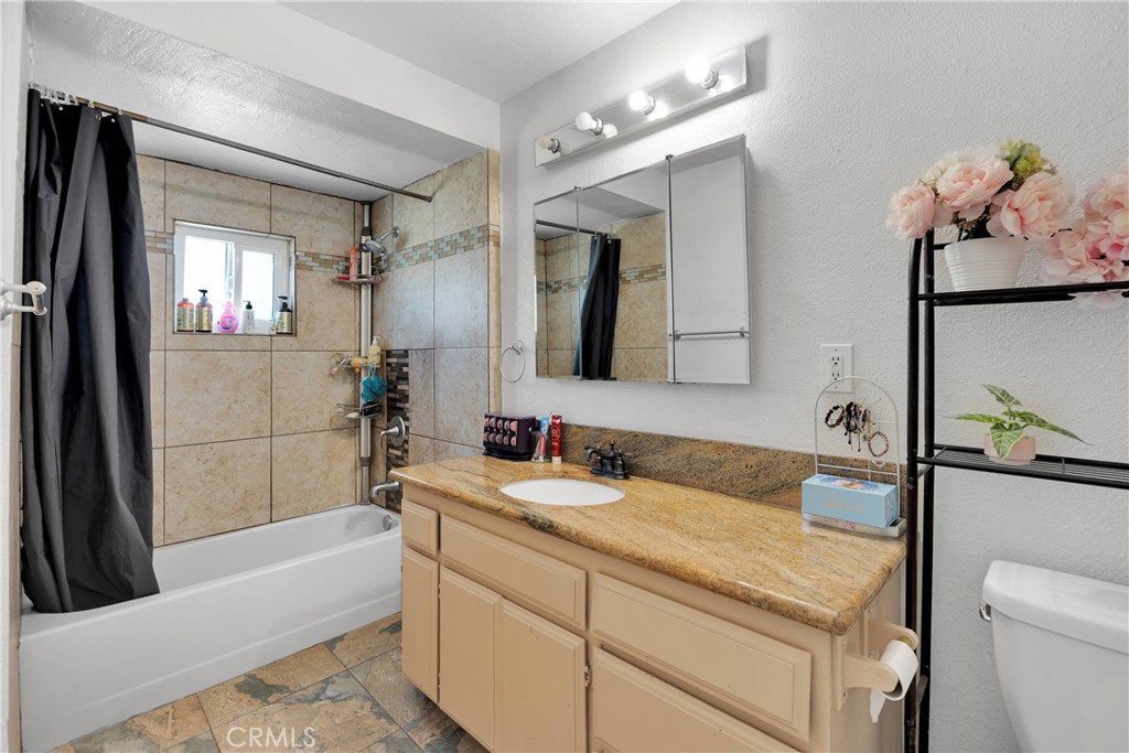 15971 Mission Street Property Photo 31