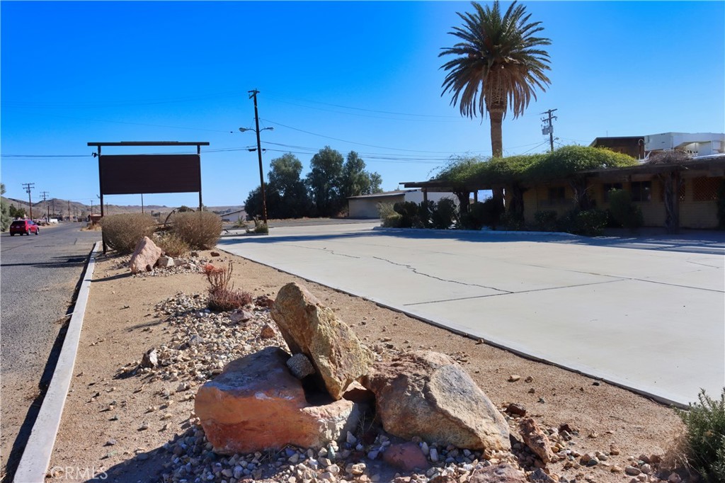 690 Us Highway 58 Property Photo 2