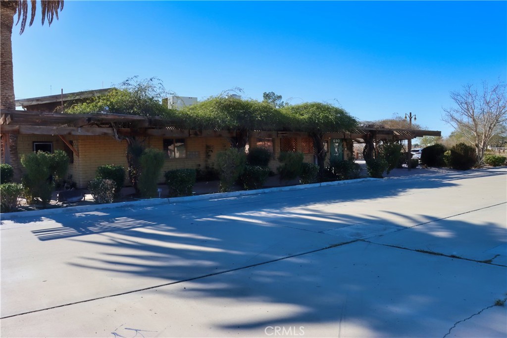 690 Us Highway 58 Property Photo 3