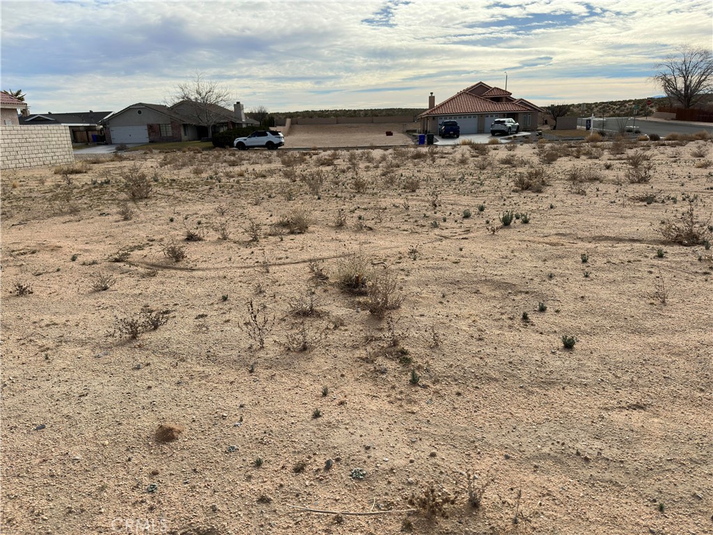14018 Topmast Drive Property Photo 3